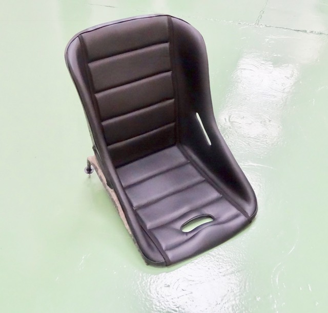 Seat 26r Standard & Wide With Frame Trimmed In Best Leather